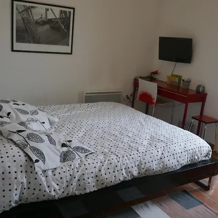 Appartement T3 Tout Confort avec Jardin et Garage - 4 Couchages - FR-1-843-8 Appartement *