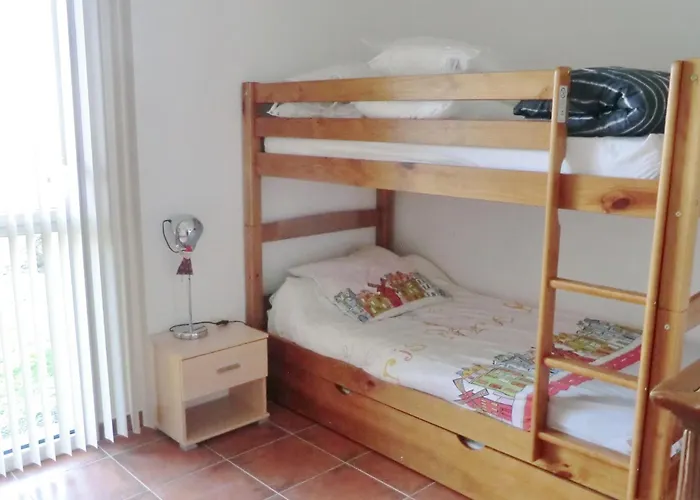 Appartement Appartement T3 Tout Confort avec Jardin et Garage - 4 Couchages - FR-1-843-8 *